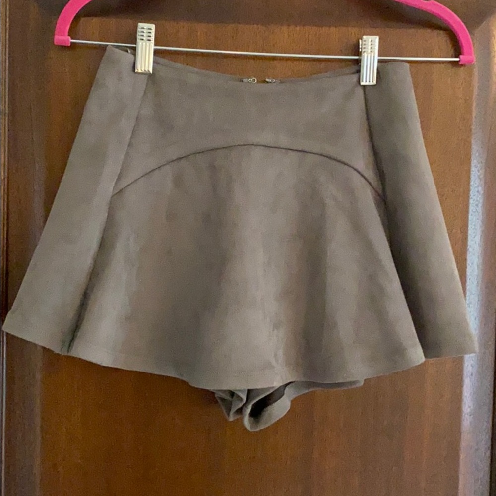 Gray suede skort